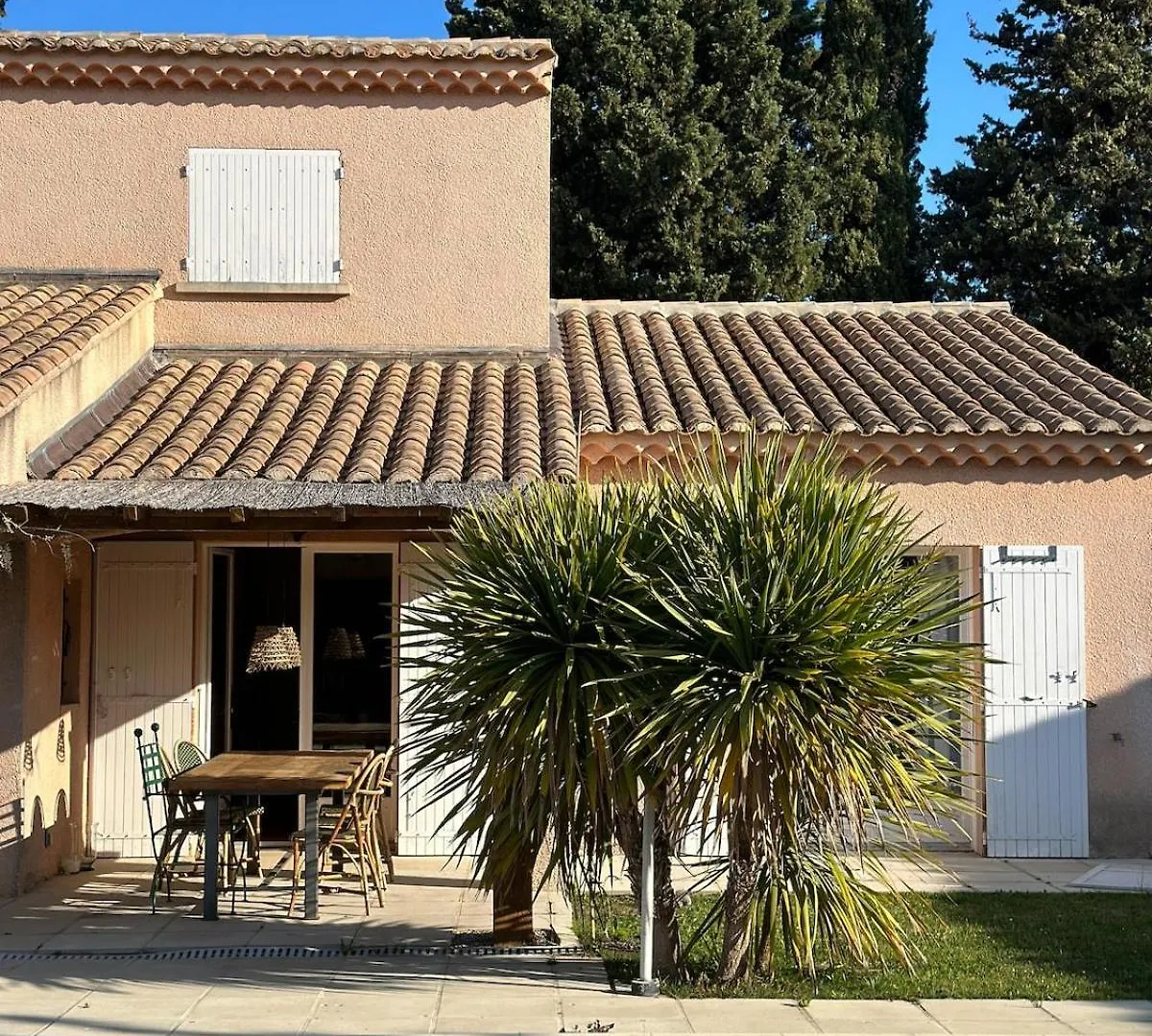 Holiday home Le Lagon Vert Pernes-les-Fontaines France