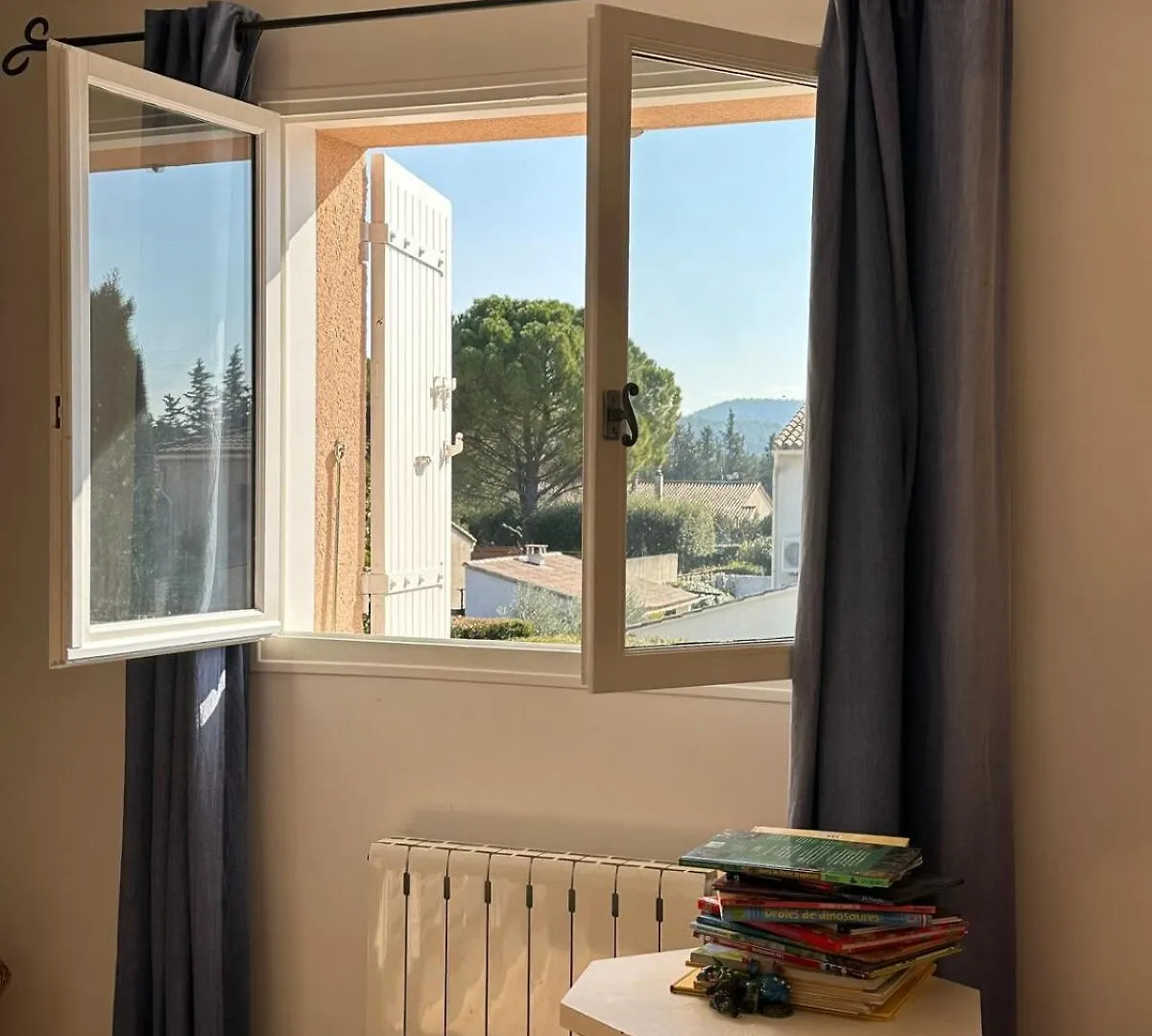 Holiday home Le Lagon Vert Pernes-les-Fontaines France